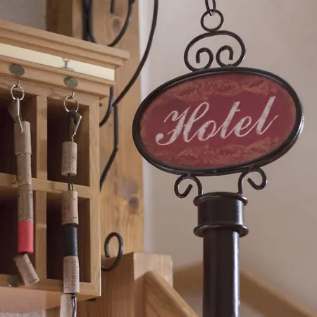 Hotel Le Bonheur Dans Le Pre 2*