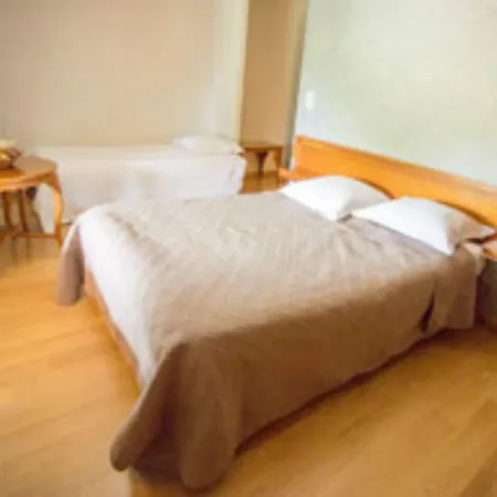 Le Bonheur Dans Le Pre Hotel