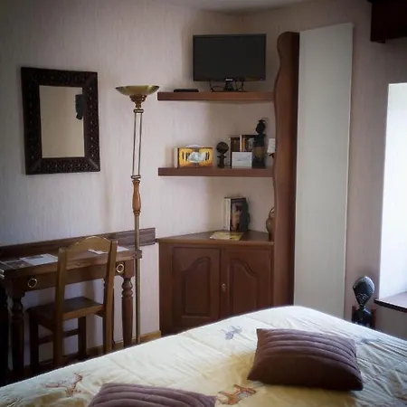 Le Bonheur Dans Le Pre Hotel